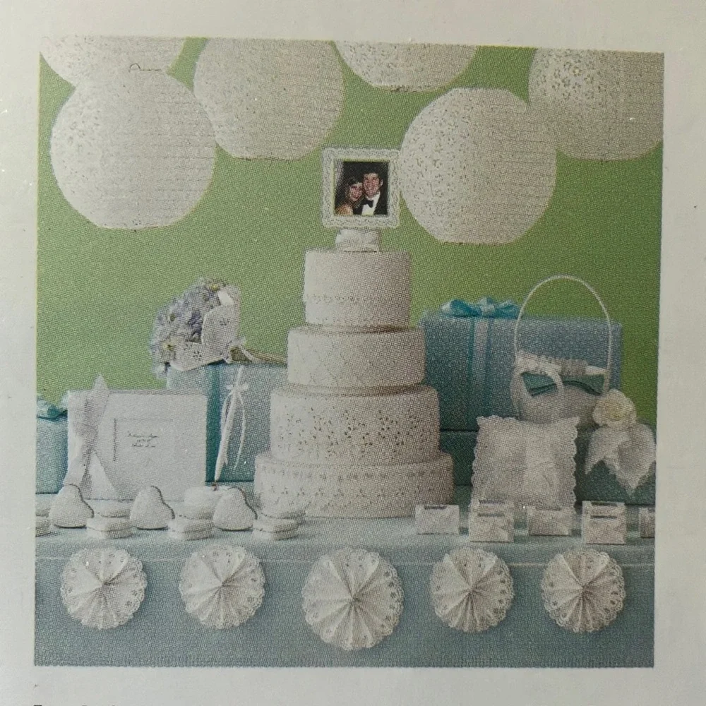 Martha Stewart Celebrate Cake Topper‎